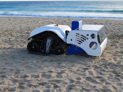 Solarino, il piccolo WALL-E italiano che pulisce le spiagge